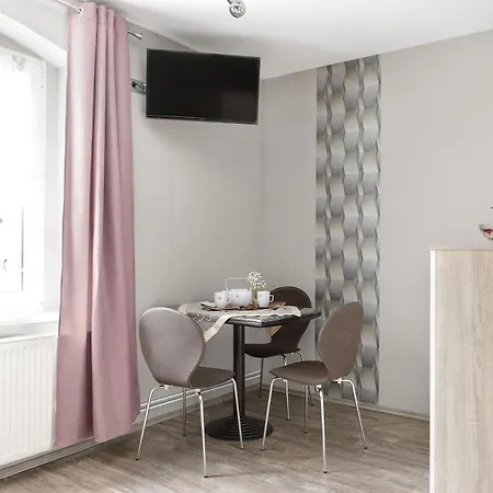 公寓式酒店 Landgasthof Deutsches Haus 3*