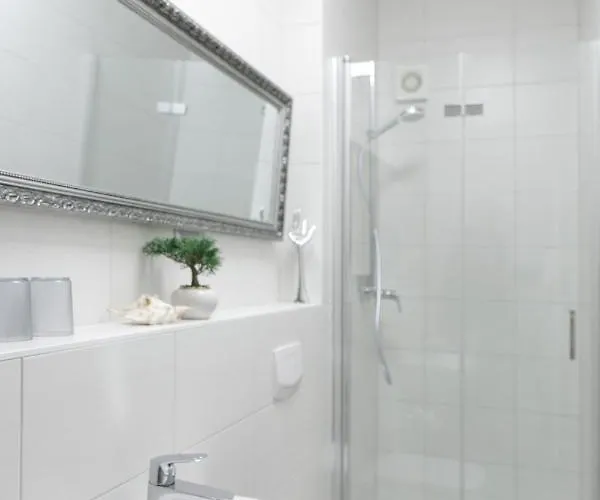 アパートホテル Landgasthof Deutsches Haus